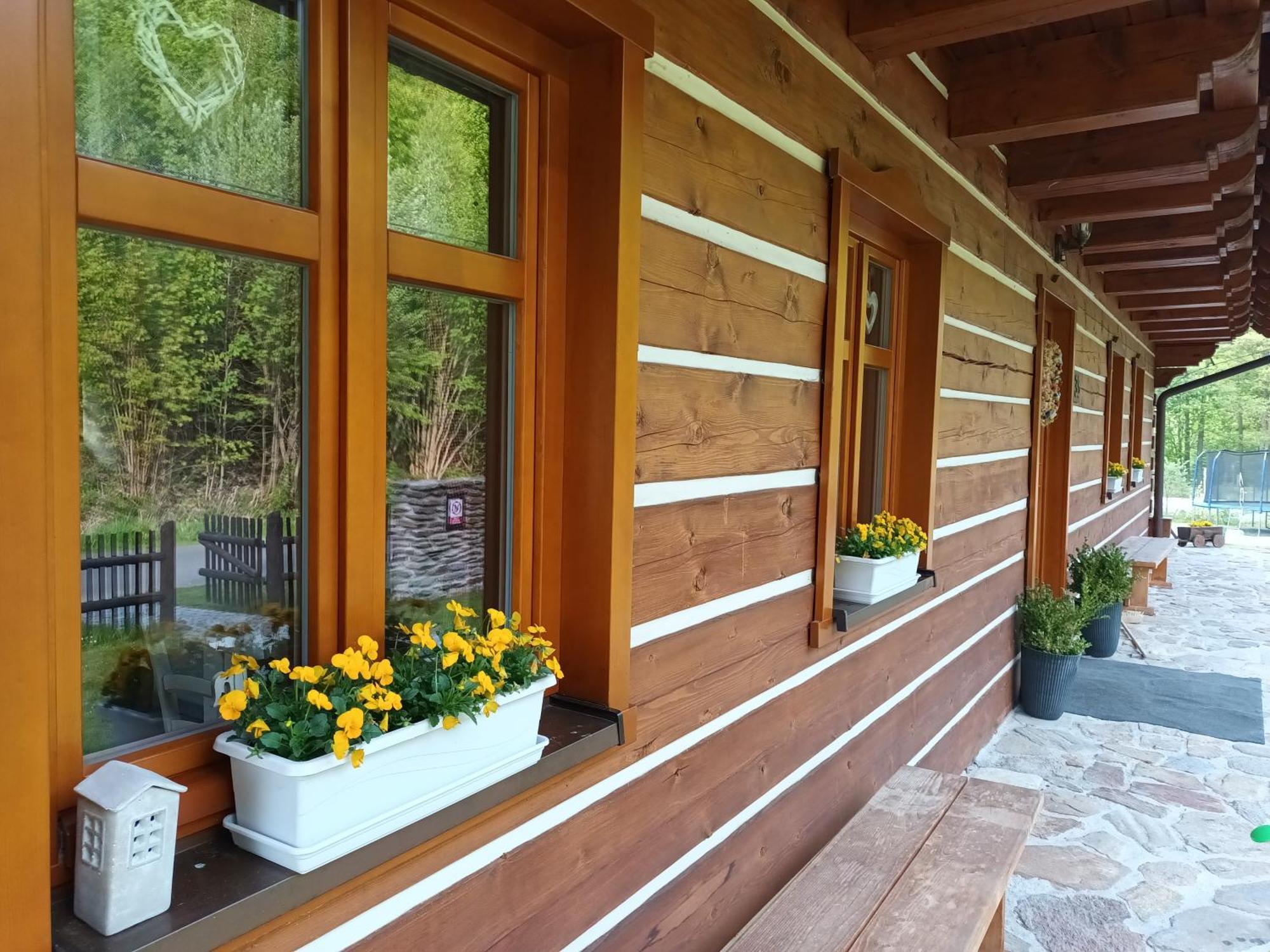 Apartmány u vlčích jam Petrowitz Exteriér fotografie